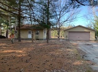 291 Sunny Ridge Rd, Harrison, MI 48625