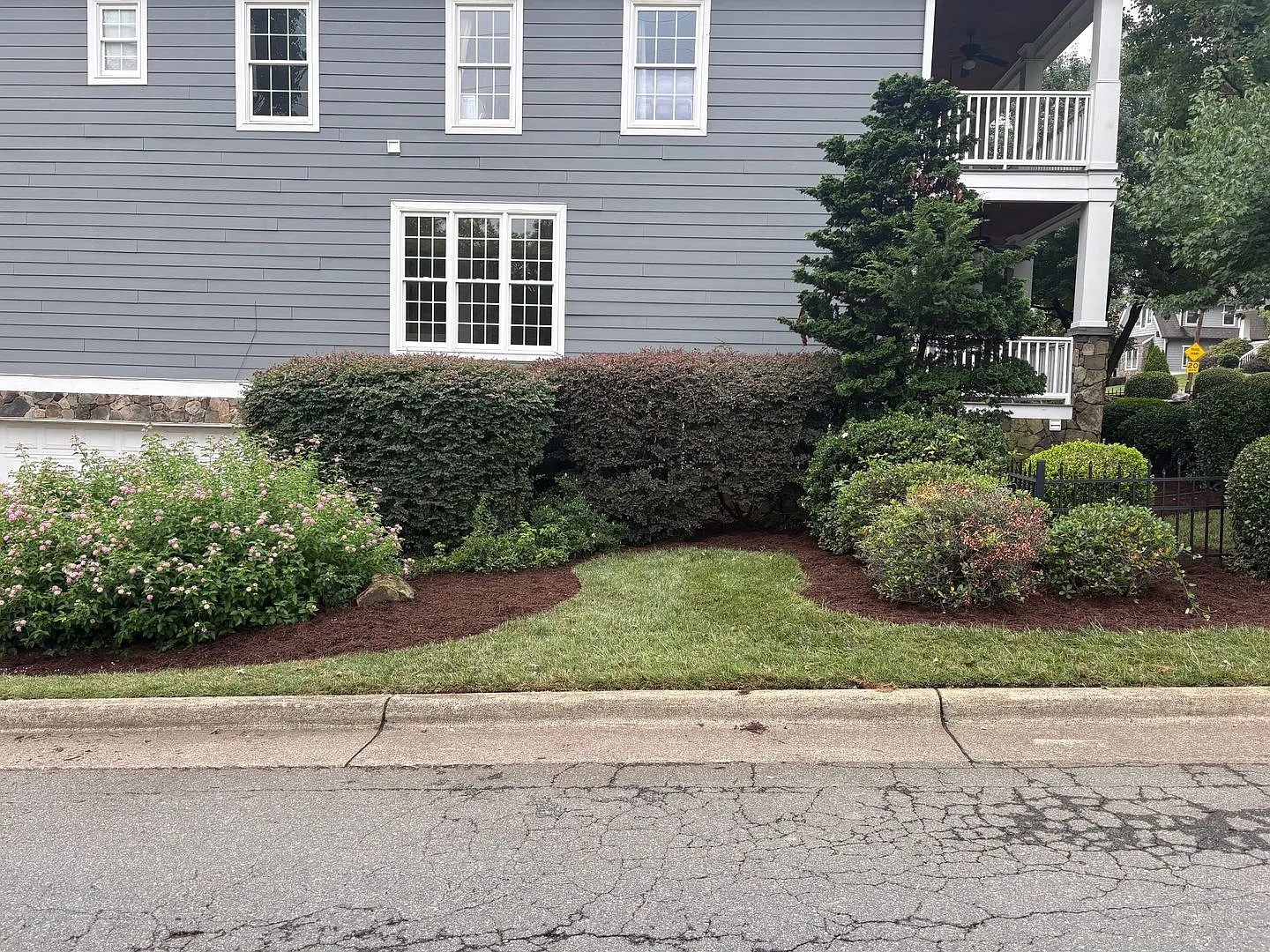 Spacious~Charming~Dilworth! 3800 SF 4 Beds 3.5 Baths — Photo 4
