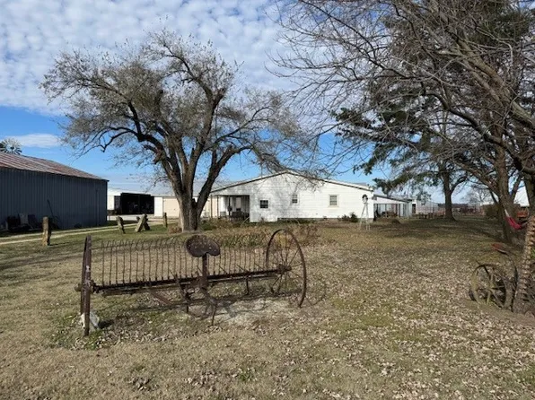 22844 Floyd Moore Rd, Gentry, AR 72734