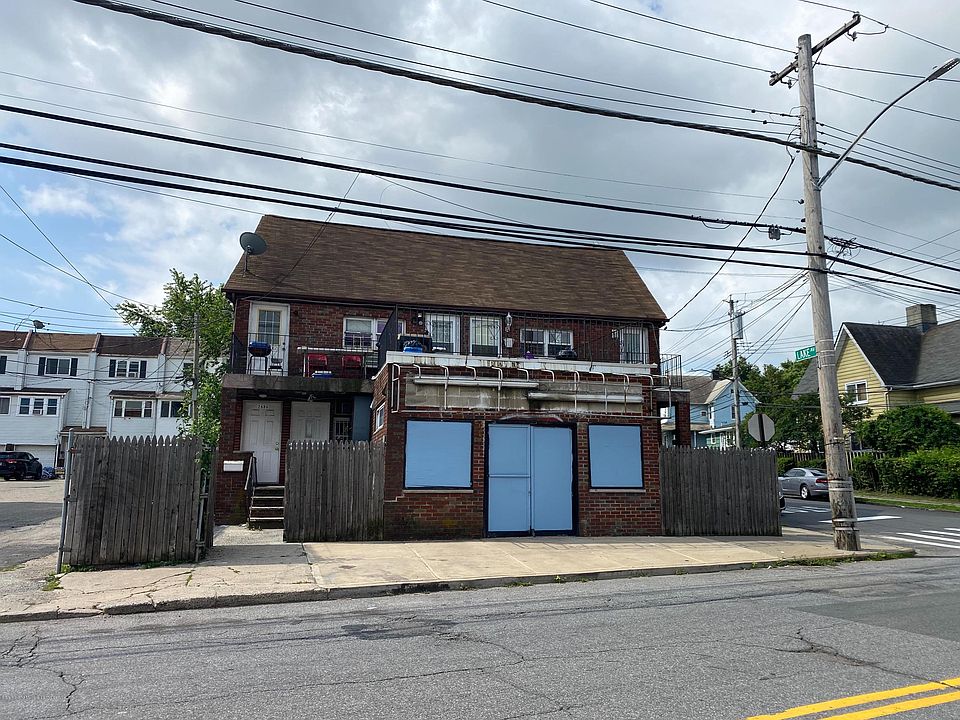 1st image of 2688 Richmond Ter