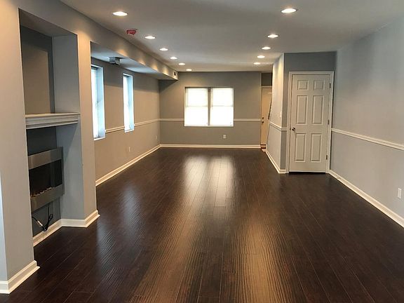 4th image of 918 W Fisher Ave