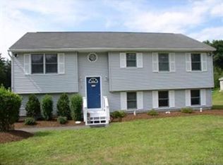 18 Rainbow Dr, Belchertown, MA 01007