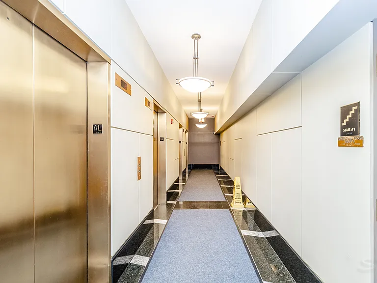 345 N Lasalle St #1805 — Photo 4