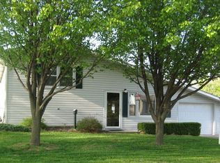 181 Elstrom Dr, Carbondale, IL 62903