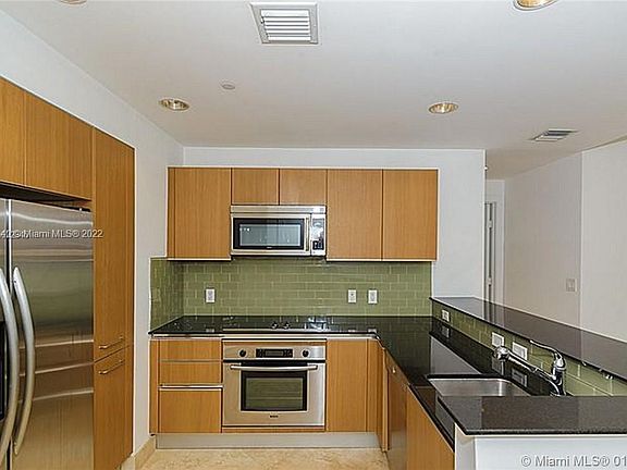 5th image of 1060 Brickell Ave APT 2511