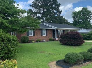 89 Edgewood Dr, Lumberton, NC 28360