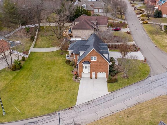 5th image of 1065 Sussex Dr