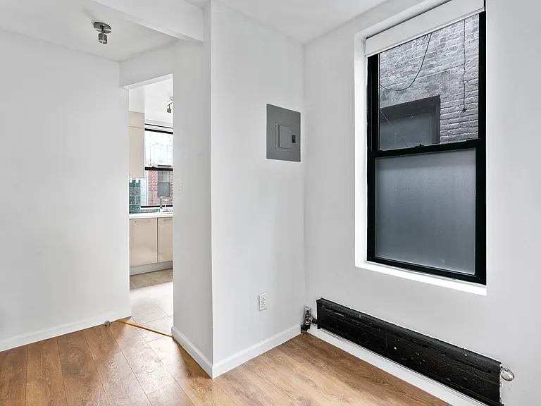 746 9th Ave #3C — Photo 6