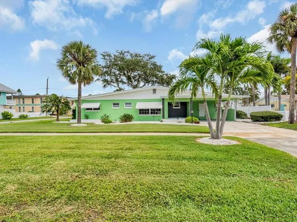 3002 58th St S, Gulfport, FL 33707