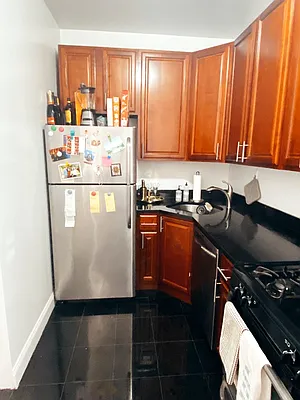 Rented by Dynamik Realty | media 9