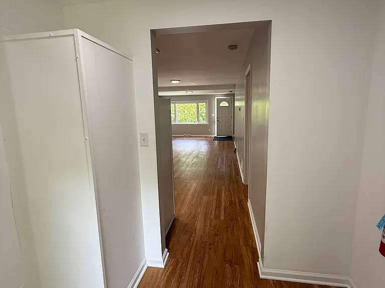 18 Abbott Dr — Photo 8
