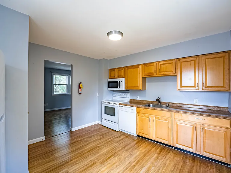 57 Clover Ln #2 — Photo 5