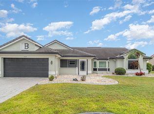 2048 Berry Roberts Dr, Sun City Center, FL 33573