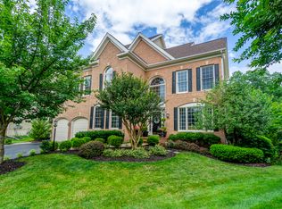 18271 Channel Ridge Ct, Leesburg, VA 20176