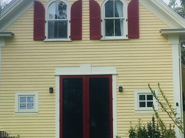 8 Pasture Rd #2