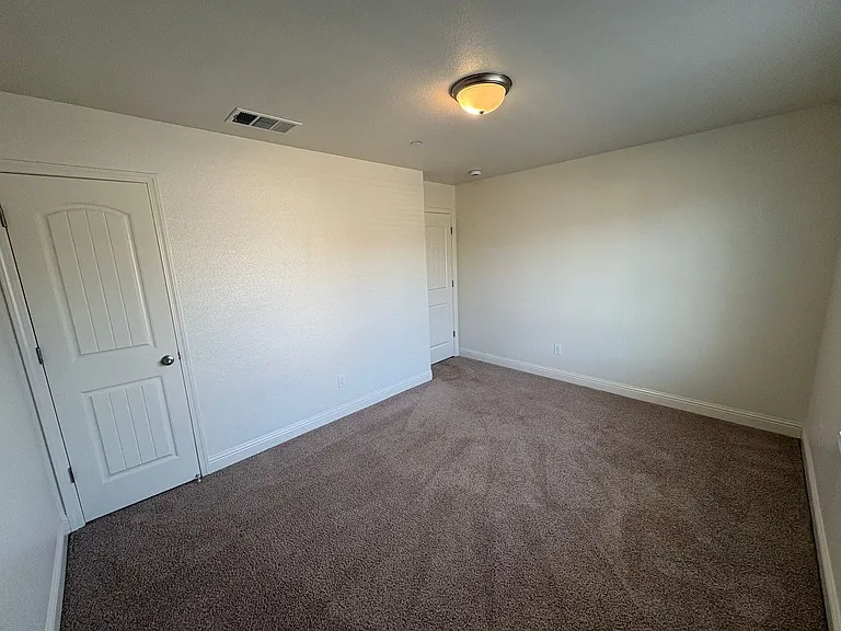 3227 Ferro Ct — Photo 9
