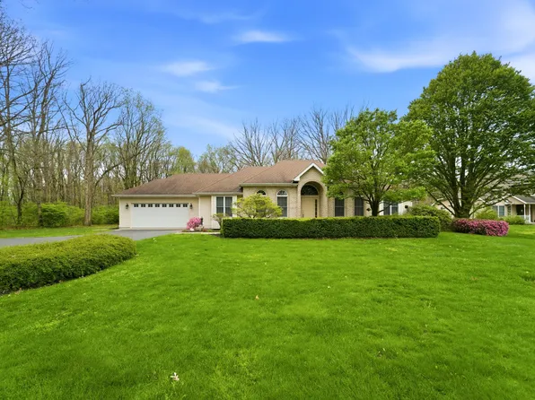 11230 Sandpiper St, Demotte, IN 46310