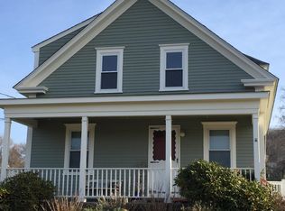 26 Baker St #2, Bristol, RI 02809
