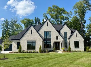 10876 Holliday Farms Blvd, Zionsville, IN