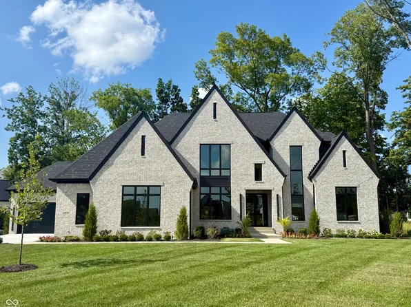 10876 Holliday Farms Blvd, Zionsville, IN 46077