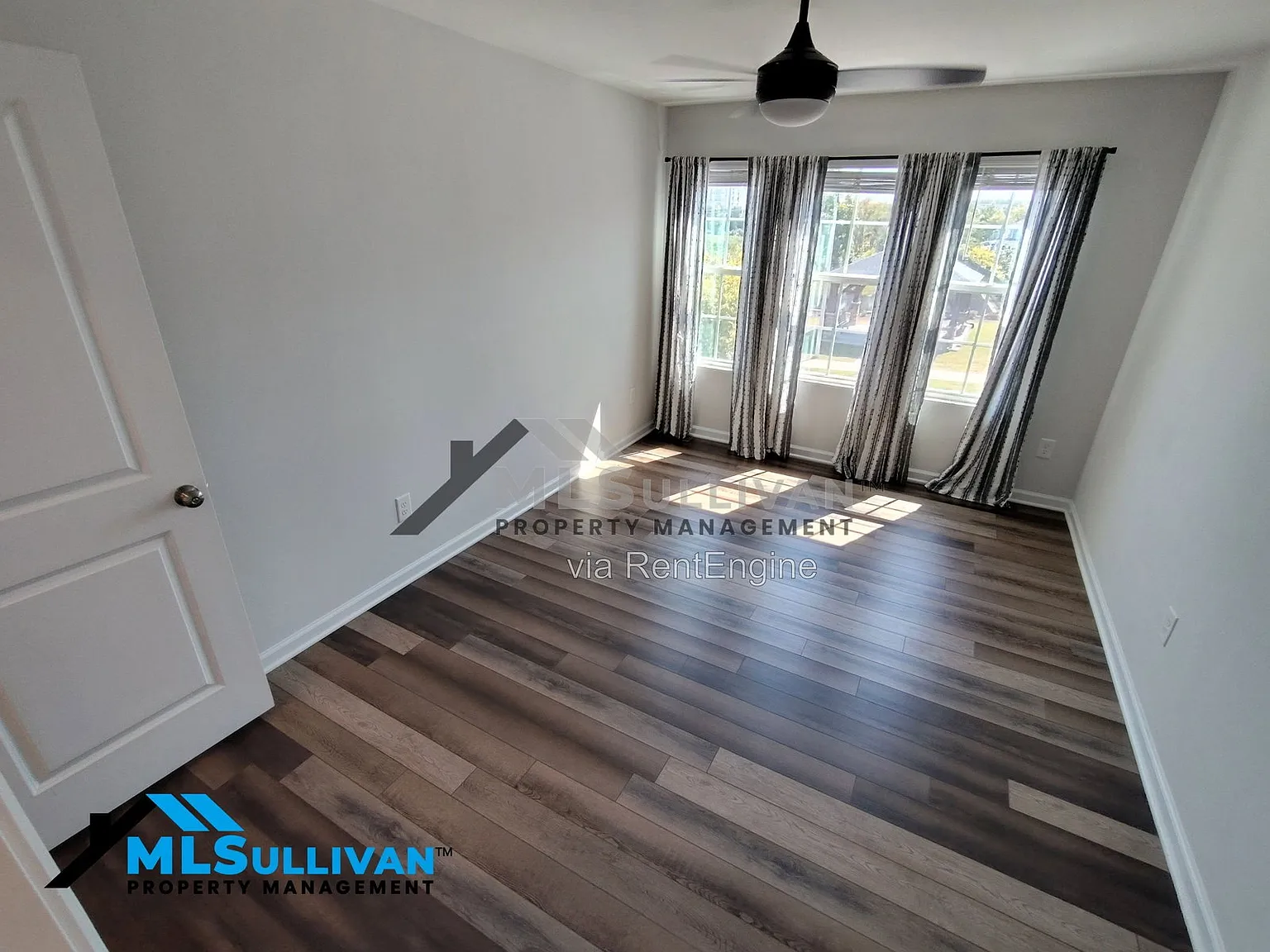 3 bed, 2.5 bath, 1754 sqft, $2,095 — Photo 2