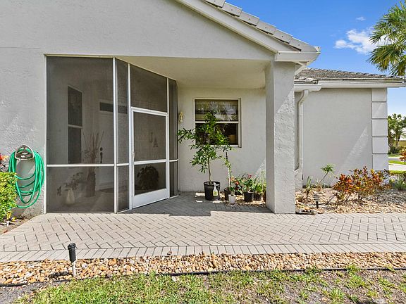 3rd image of 8319 Horseshoe Bay Rd