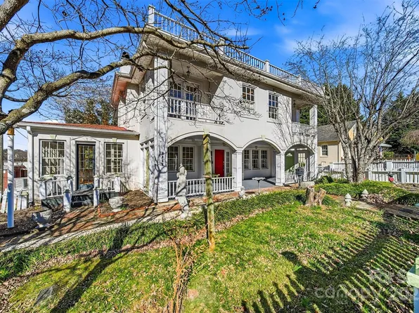 1010 College Ave SW, Lenoir, NC 28645