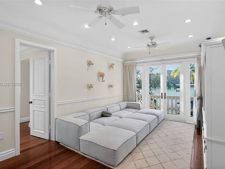 260 Cape Florida Dr — Photo 65