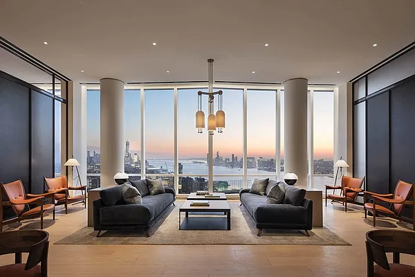 Rented by Compass | media 43