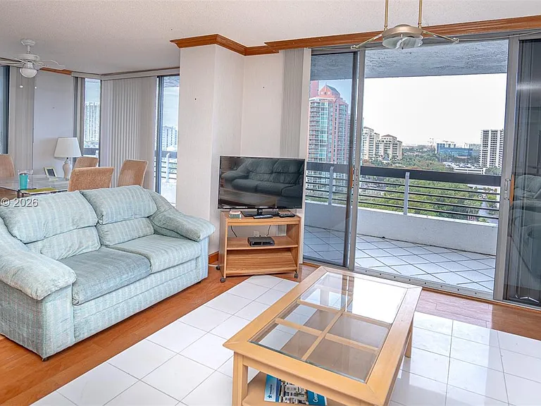 3530 Mystic Pointe Dr #1401 — Photo 7