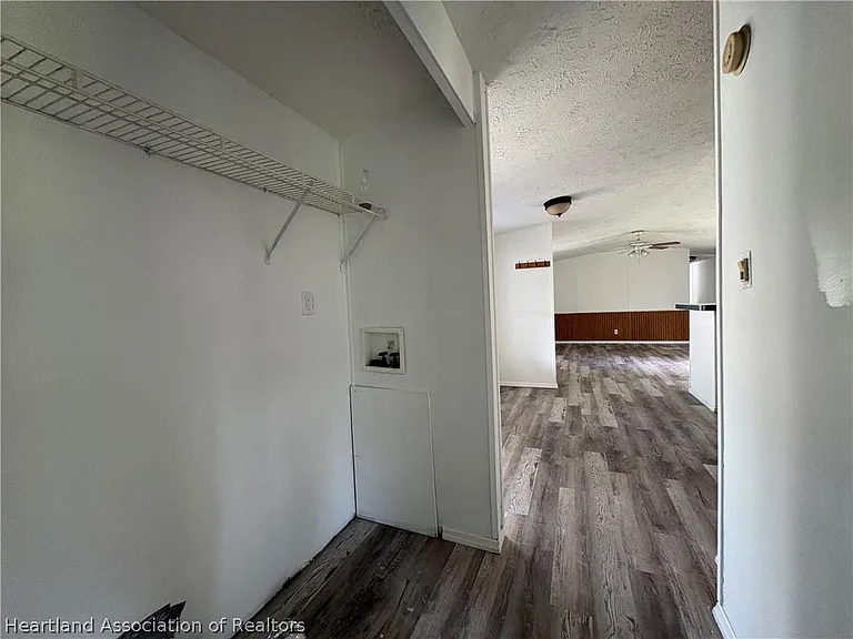 6635 Old Orchard Ave — Photo 5