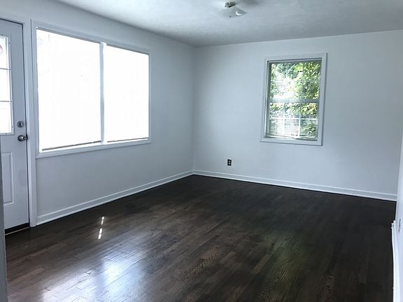 2nd image of 59 Elmhurst Cir #0