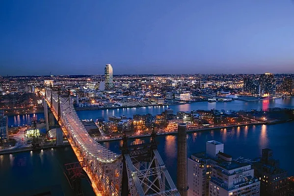 Rented by Solow Realty | media 25