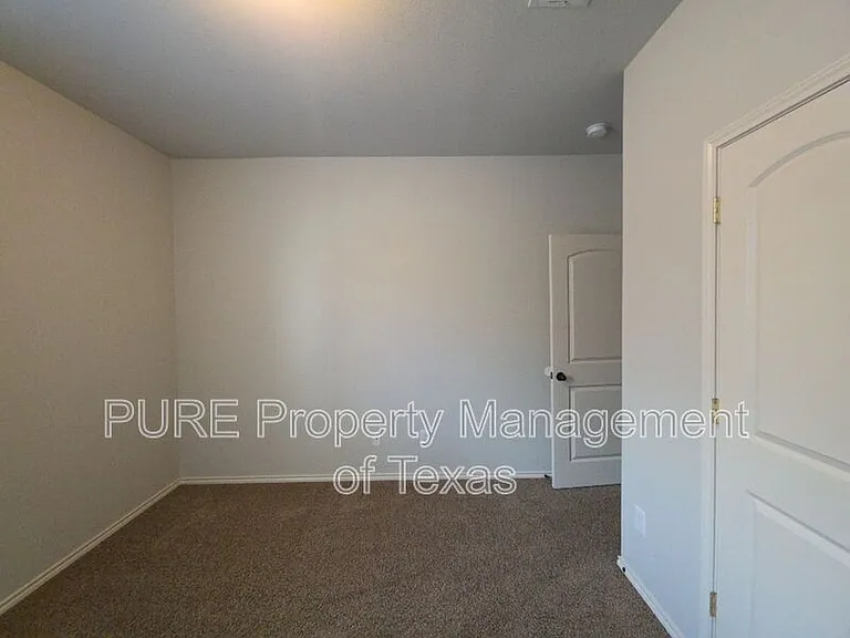 1504 Muirfield Bend Dr #A — Photo 36
