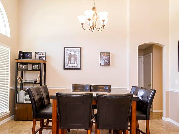 4th image of 377 Blue Stone Cir