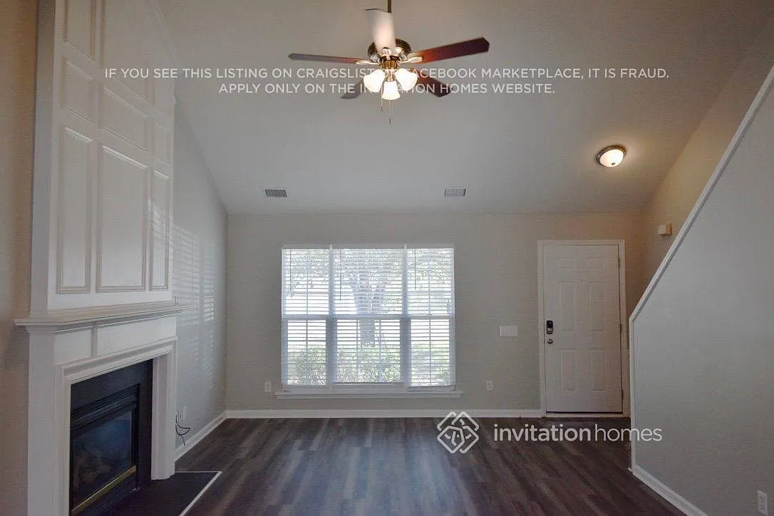 3123 Old Ironside Dr Charlotte, NC 28213 — Photo 2