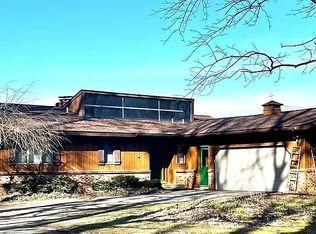 2727 Indian Lakes Rd NE, Cedar Springs, MI 49319