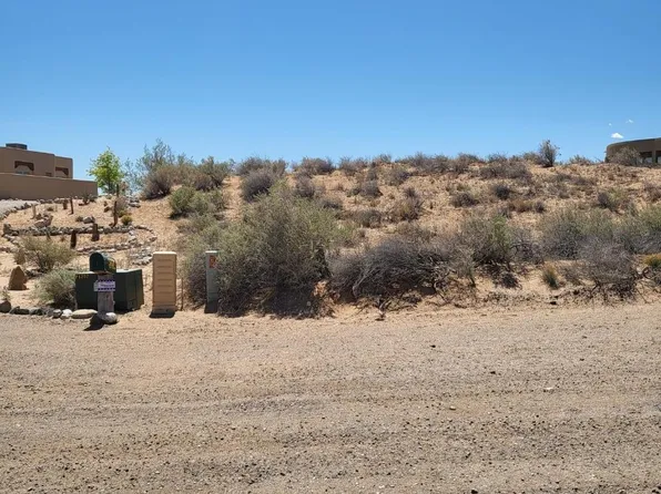 1624 La Paz Rd NE, Rio Rancho, NM 87144