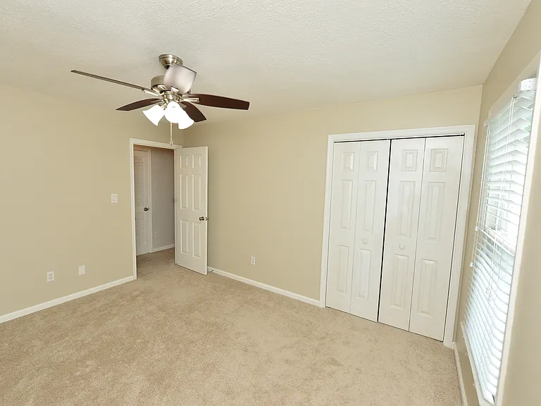 534 Pine Tops Ct — Photo 16