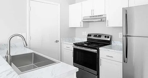 Kenwood Club at the Park Apartments Photo 1