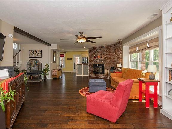 4th image of 3609 S County Road 101 E
