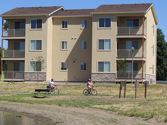 Path around the lake