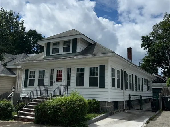 21 Bexley Rd, Roslindale, MA 02131