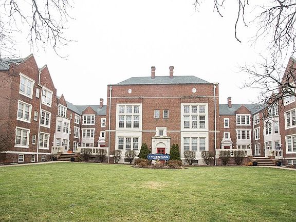 2nd image of 15610 Van Aken Blvd APT 22