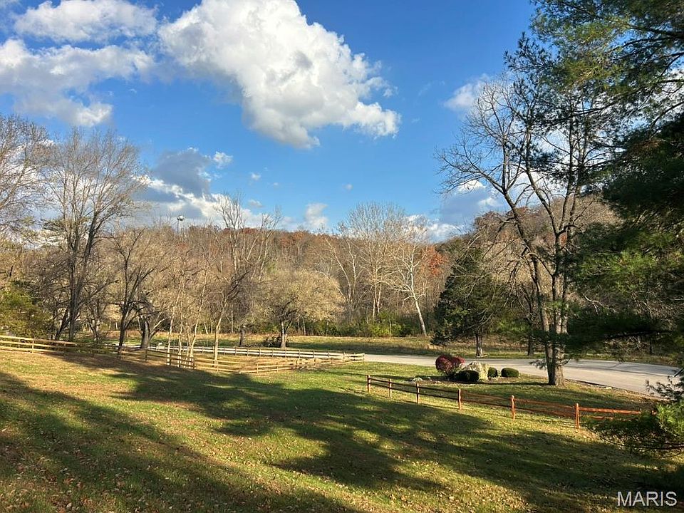 1st image of 59 Bluffs Pl #R