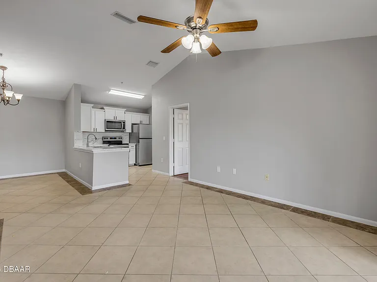 940 Village Trl #4-306 — Photo 9