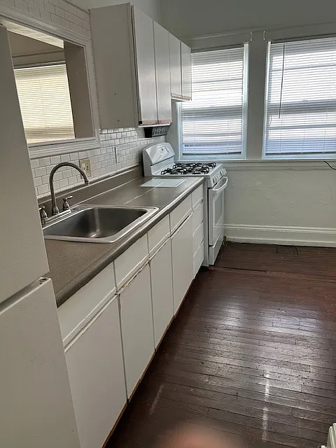 2 bed, 1100 sqft, $1,200 — Photo 3