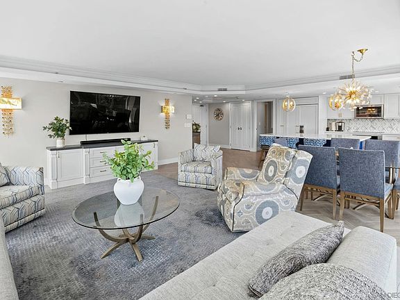 4th image of 1710 Avenida Del Mundo Unit 209