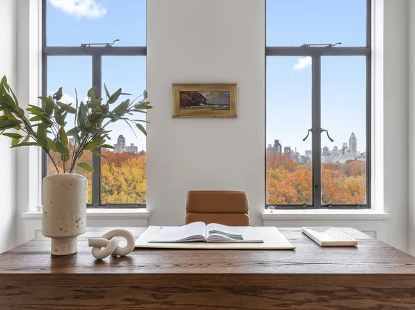 211 Central Park West image 9 of 13