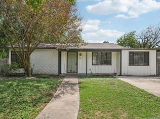142 Newport Dr, San Antonio, TX 78218